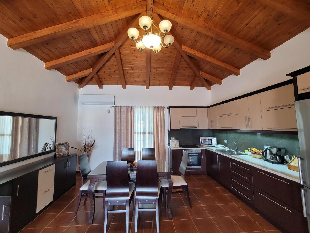 Villa Jiota คซามิล ภายนอก รูปภาพ
